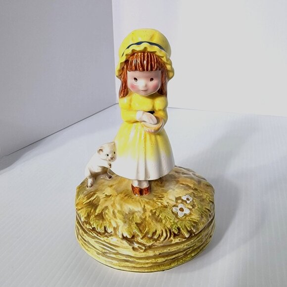 Musical Figurine Girl In Yellow With White Cat Schmid Welcher Vintage 70's - Picture 1 of 11